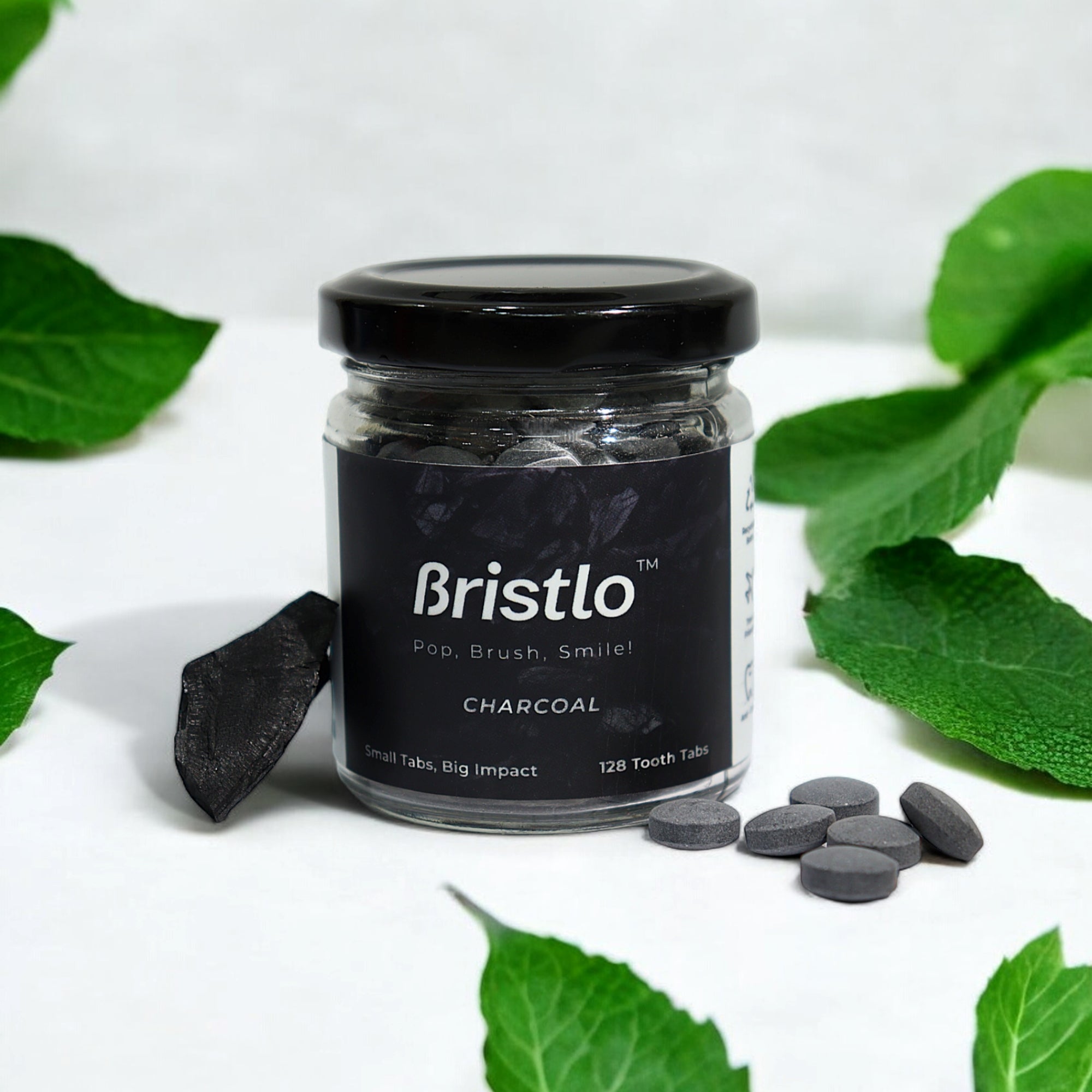 bristlo-toothpaste-tablets-charcoal-mint-flavour